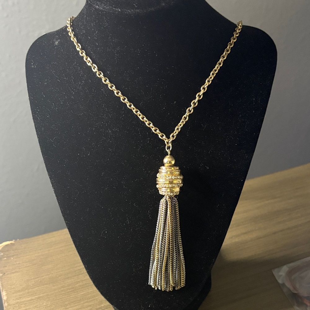 Gold Tassel Pendant Necklace - Elegant Women’s Jewelry